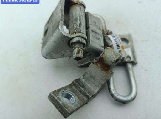 купить Петля двери передней левой на Volkswagen Passat B5