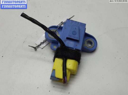 купить Датчик удара (Airbag) на Volkswagen Golf-5
