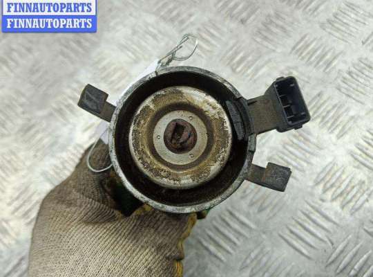 купить Распределитель зажигания на Volkswagen Passat B4