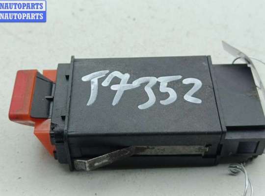 купить Кнопка аварийной сигнализации (аварийки) на Audi A6 C5 (1997-2005)