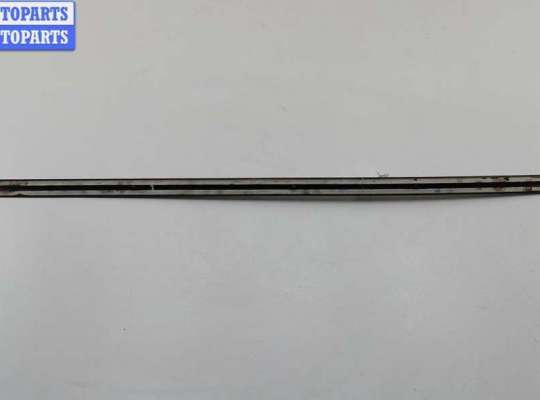 купить Молдинг двери передней левой на Volkswagen Golf-4