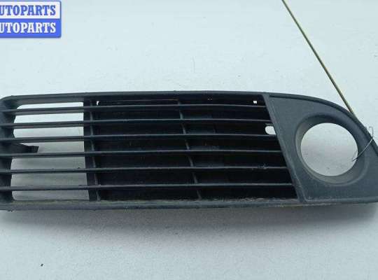 Рамка фары противотуманной правой AU1716070 на Audi A6 C5 (1997-2005)