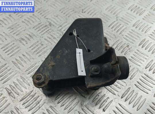 купить Кронштейн КПП опорный на Volkswagen Transporter T4