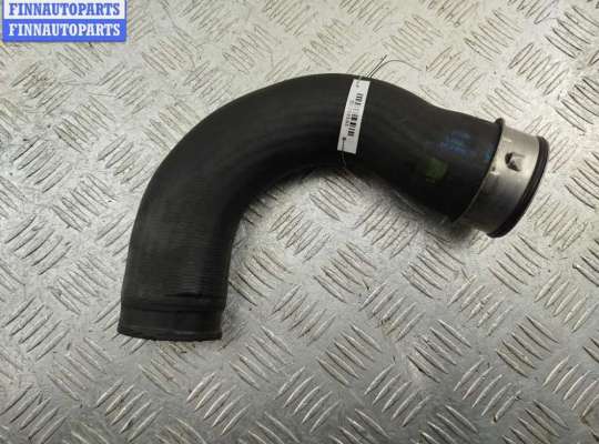 Патрубок интеркулера VG2706746 на Volkswagen Passat B6