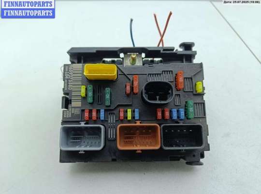 Блок предохранителей PG1110035 на Peugeot 307