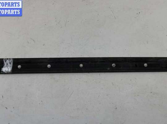 купить Молдинг двери передней правой на Opel Zafira A (1999-2005)