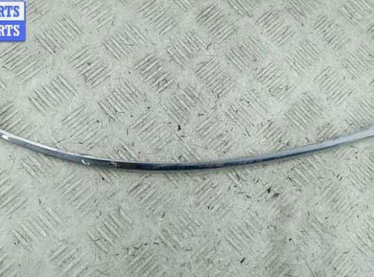 купить Ус под фару правый на Audi A6 C5 (1997-2005)