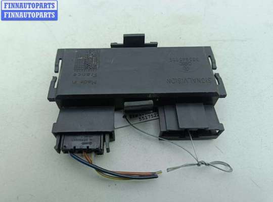 купить Плата фонаря заднего правого на Volkswagen Passat B3