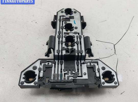 купить Плата фонаря заднего левого на Volkswagen Golf-4