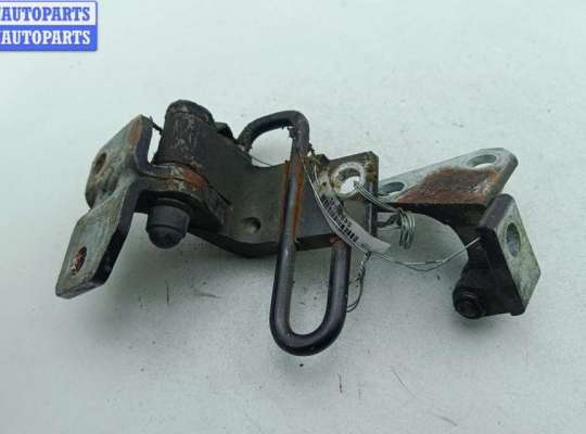 купить Петля двери передней левой на Volkswagen Passat B6