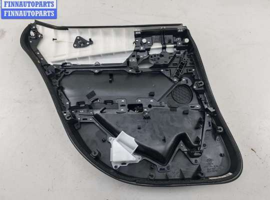 купить Обшивка двери задней правой (дверная карта) на Mazda 3 (2018- ) BP