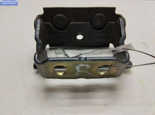 купить Петля крышки (двери) багажника на Ford Focus I (1998-2005)