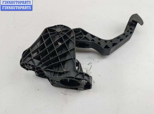 купить Педаль сцепления на Volkswagen Passat B6