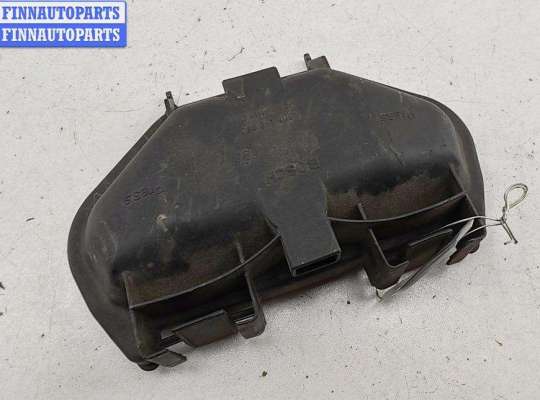 Крышка (заглушка) задняя фары правой AU1667562 на Audi A4 B5 (1994-2001)