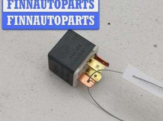 Реле (прочие) VG2435130 на Volkswagen Passat B3