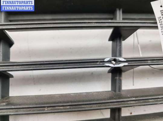 купить Решётка (заглушка) в бампер на Volkswagen Passat B6