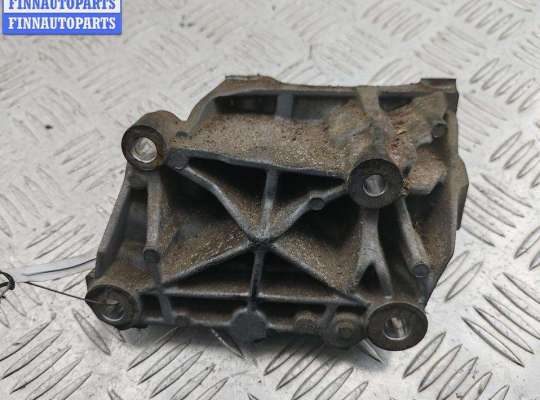 купить Кронштейн крепления на Ford S-Max