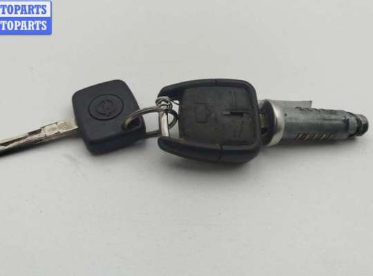 Замок зажигания OP2388028 на Opel Vectra C (2002-2008)