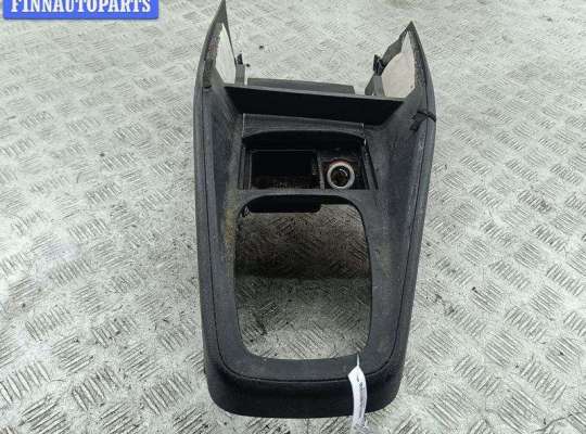 купить Консоль салона (кулисная часть) на Volkswagen Golf-4