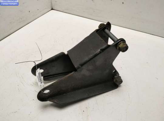 купить Кронштейн КПП опорный на Renault Megane I (1995-2003)