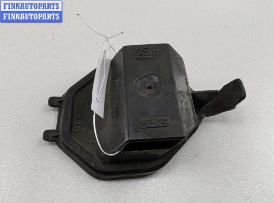 купить Крышка (заглушка) задняя фары правой на Volkswagen Passat B4