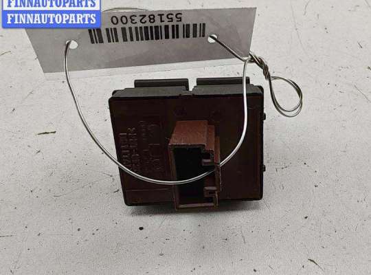 купить Блок кнопок управления стеклоподъемниками на Volkswagen Passat B6