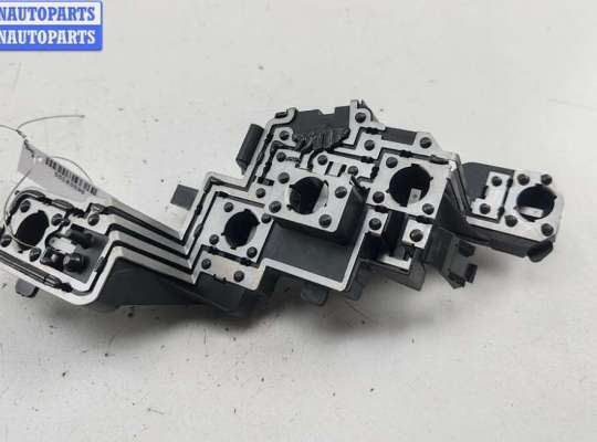 купить Плата фонаря заднего левого на Peugeot 307