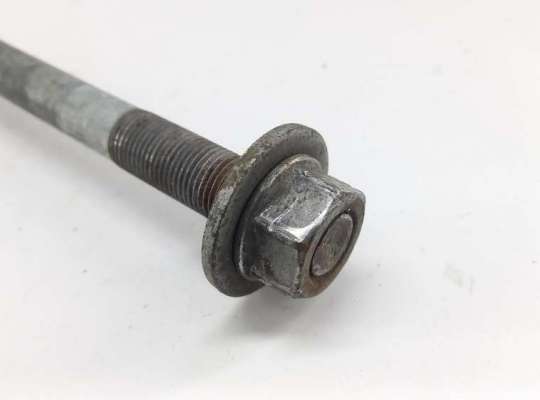 купить Болт крепления на BMW 7 E65/E66 (2001-2008)