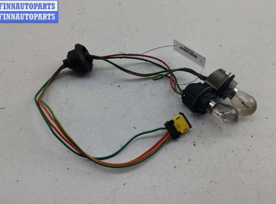 купить Патрон лампы фонаря на Peugeot 607