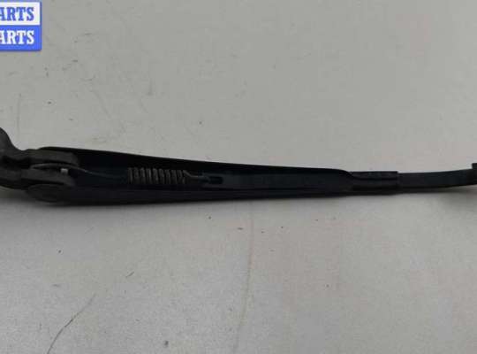 Поводок дворника на Volkswagen Passat B5 (3B)