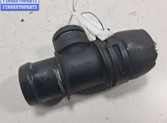 купить Фланец (тройник) системы охлаждения на Volkswagen Sharan (1995-2000)