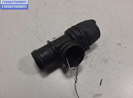 купить Фланец (тройник) системы охлаждения на Volkswagen Sharan (1995-2000)