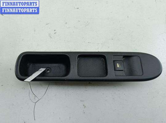 купить Кнопка стеклоподъемника переднего правого на Peugeot 307