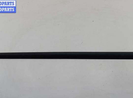 купить Молдинг двери передней левой на Peugeot 307