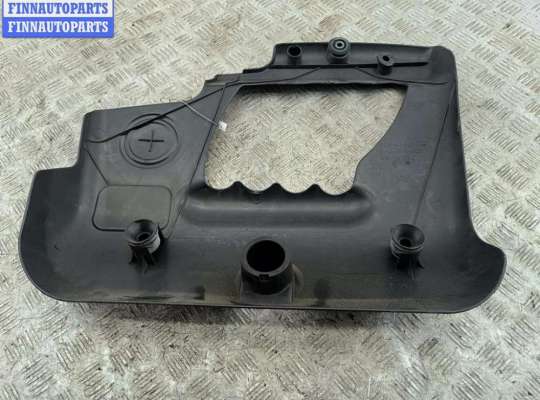 купить Накладка декоративная на двигатель на Volkswagen Bora