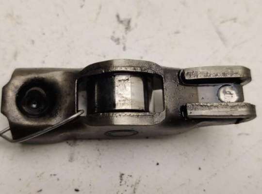 Коромысло клапана (рокер) PG1029865 на Peugeot 307