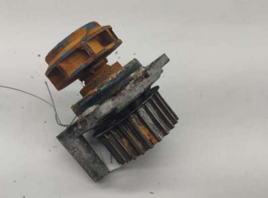 Насос водяной охлаждения AU1699848 на Audi A4 B6 (2001-2004)