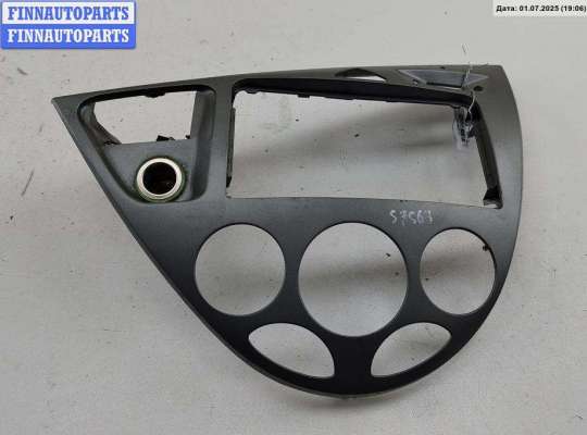 купить Рамка магнитолы на Ford Focus I (1998-2005)
