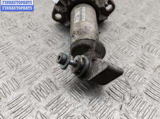 купить Кронштейн бампера переднего на Audi A4 B6 (2001-2004)