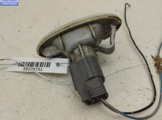 купить Повторитель поворота правый на Mazda 5