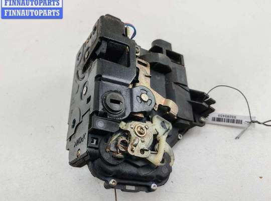 купить Замок двери задней правой на Volkswagen Passat B5