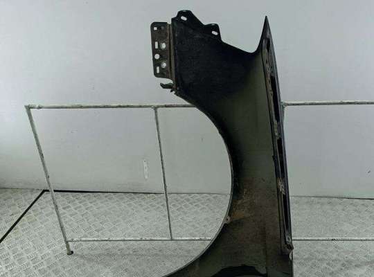 купить Крыло переднее правое на Volkswagen Passat B6