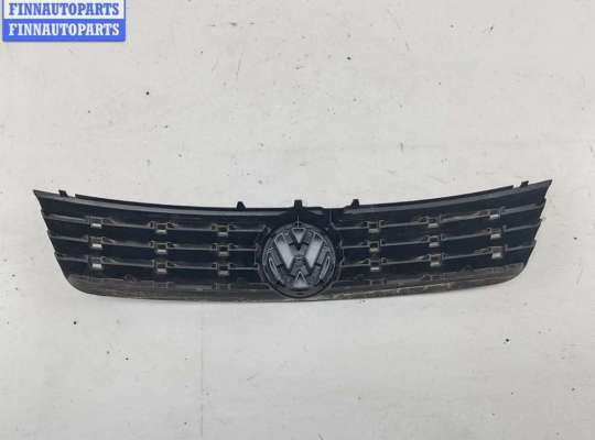 купить Решётка (заглушка) в бампер на Volkswagen Passat B5