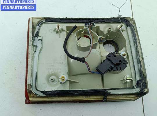 купить Фонарь крышки багажника правый на Audi 80 B4 (1991-1996)