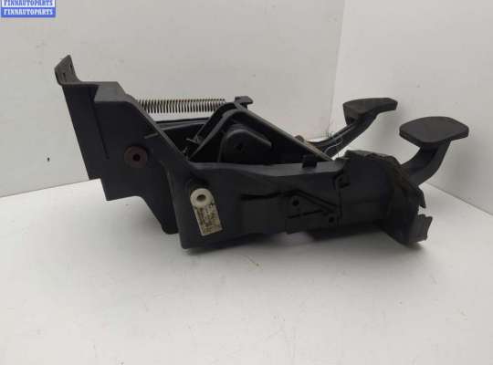 купить Узел педальный на Mercedes C-Class W203 (2000-2006)