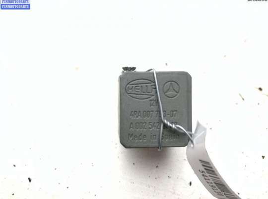 Реле (прочие) MB1489429 на Mercedes C-Class W203 (2000-2006)