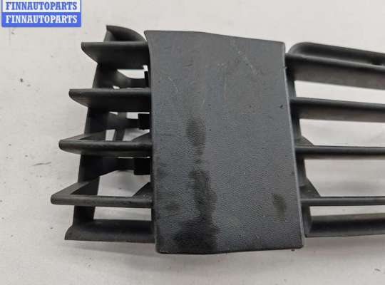 купить Рамка фары противотуманной правой на Volkswagen Passat B5+ (GP)