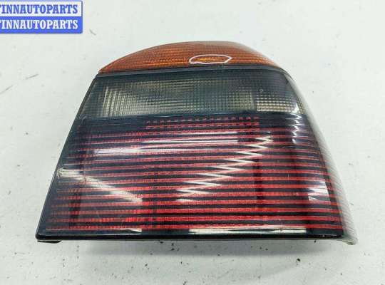 Фонарь задний правый VG2707444 на Volkswagen Golf-3