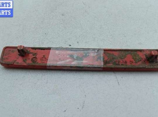 Фонарь габаритный в бампер на Volkswagen Transporter T5