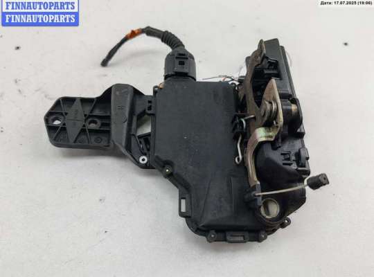 купить Замок двери передней правой на Volkswagen Passat B5